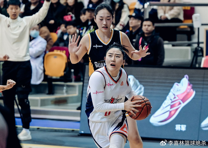 开云官网-5连胜+击败联盟第1！中国女篮31岁王牌复活闪耀：曾战美国队砍13分|武桐桐|新疆|联赛|广东女篮|新疆女篮_新浪体育_新浪新闻